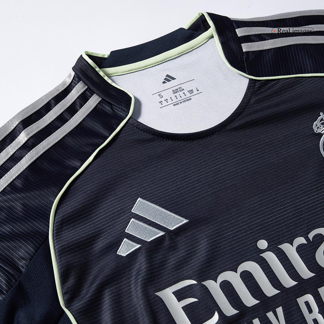 Real Madrid Udebanebanesæt 2025/26 [PREMIUM]